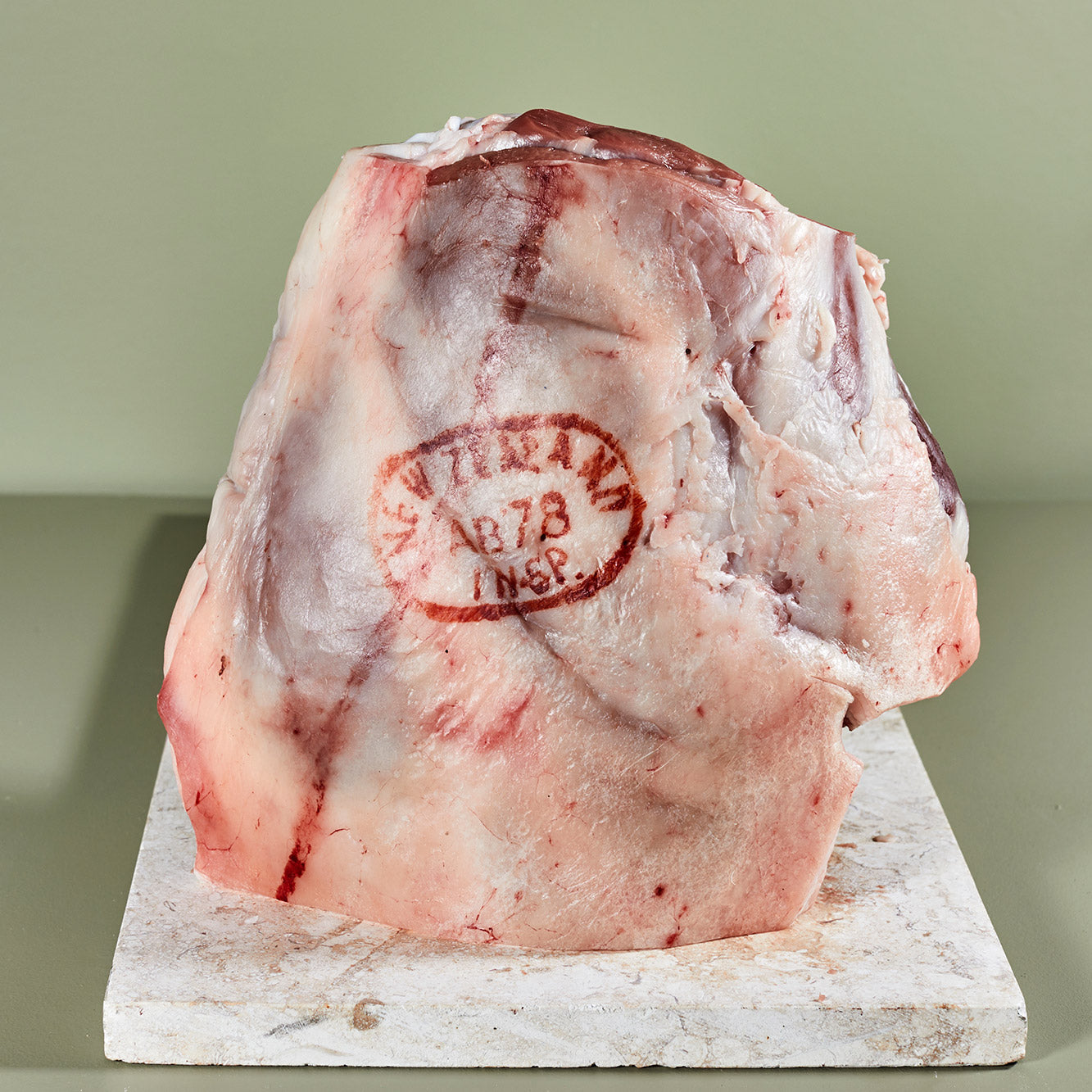 Bone-in Lamb Leg Roast (2 kg)